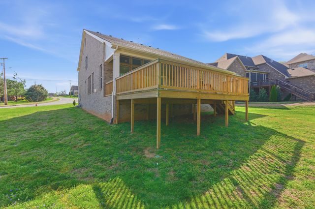 600 Cherry Grove Pt, Whites Creek, TN 37189