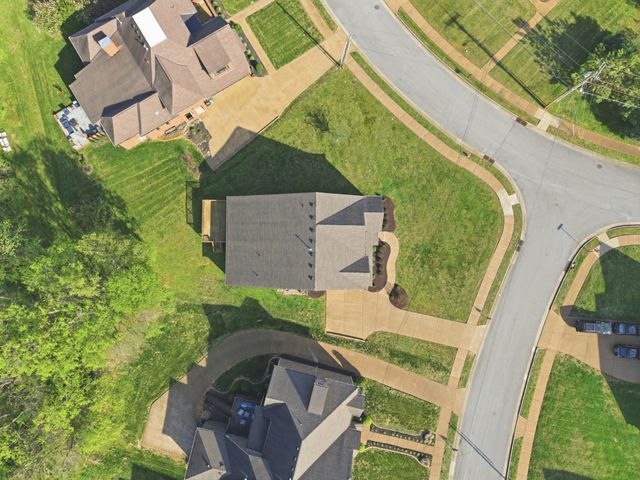 600 Cherry Grove Pt, Whites Creek, TN 37189