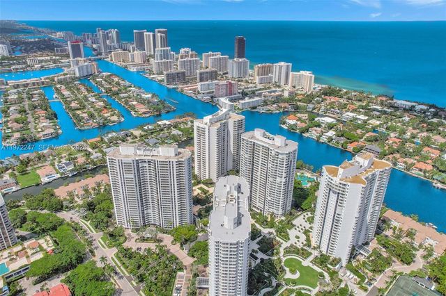 21200 Point Place PH 2804, Aventura, FL 33180