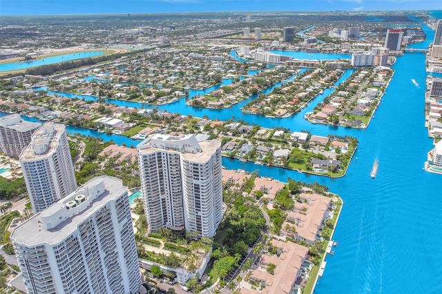 21200 Point Place PH 2804, Aventura, FL 33180