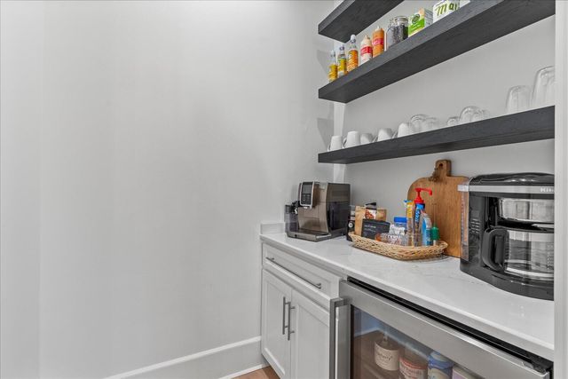 835 Edgewater Way, Jasper, TN 37347