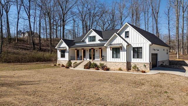 835 Edgewater Way, Jasper, TN 37347