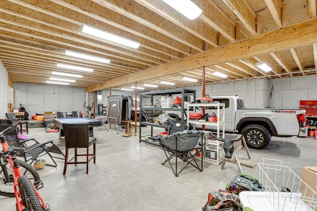 835 Edgewater Way, Jasper, TN 37347