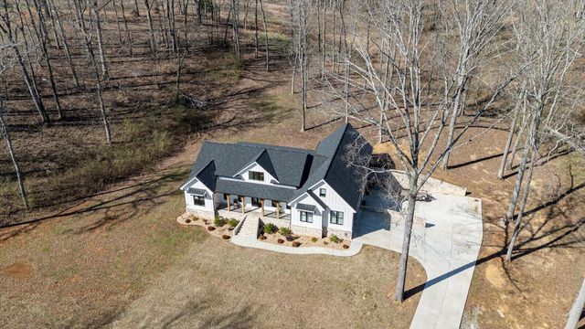 835 Edgewater Way, Jasper, TN 37347