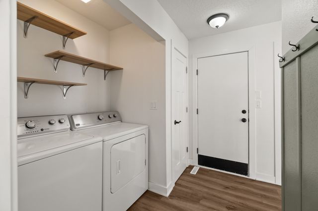 475 Fawn Circle, Pleasant Hill, IA 50327