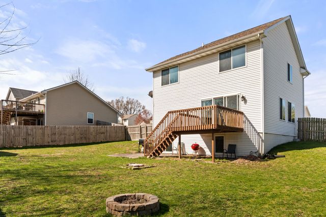 475 Fawn Circle, Pleasant Hill, IA 50327