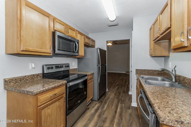 6401 SARAHS VIEW Court, Jacksonville, FL 32244
