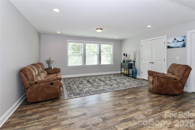 117 Tomahawk Drive, Mooresville, NC 28117