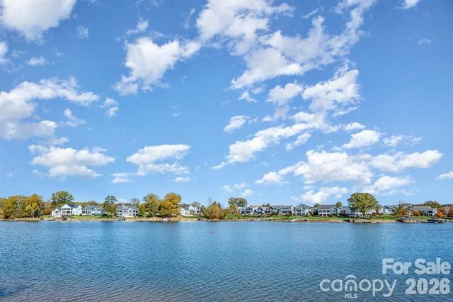 117 Tomahawk Drive, Mooresville, NC 28117