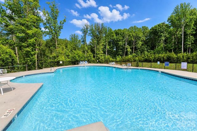 117 Tomahawk Drive, Mooresville, NC 28117