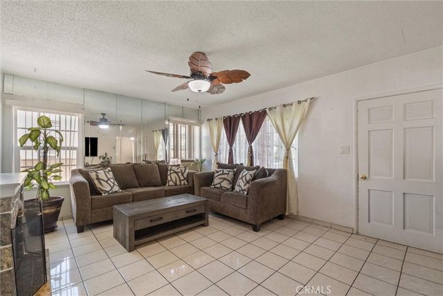 3090 Lynwood, Lynwood, CA 90262