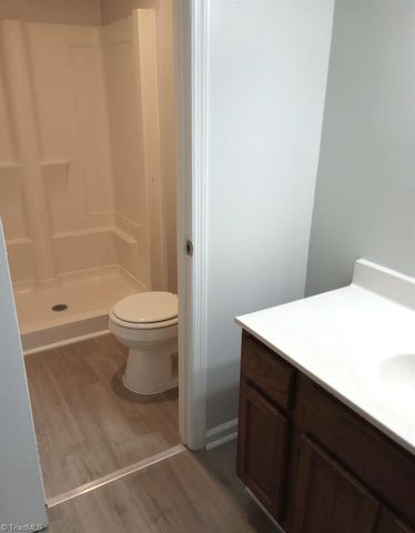 1036 Shalimar Drive, Winston-salem, NC 27107