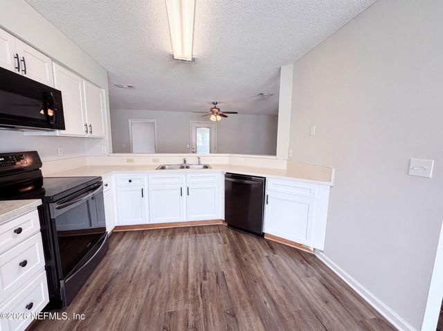 1708 ASHWOOD Circle, Middleburg, FL 32068