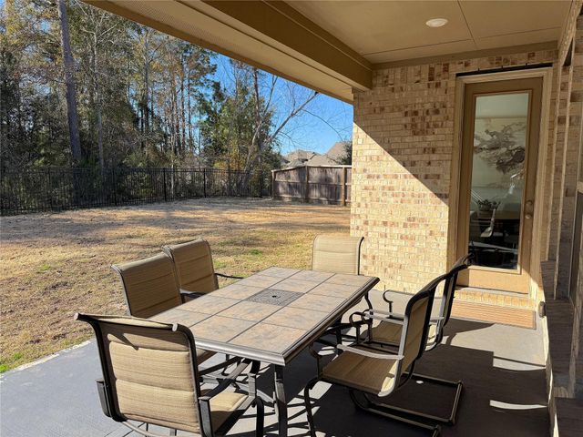 9415 Vista Falls Trace, Kingwood, TX 77365