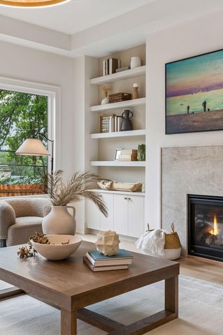 5252 Lochloy Drive, Edina, MN 55436