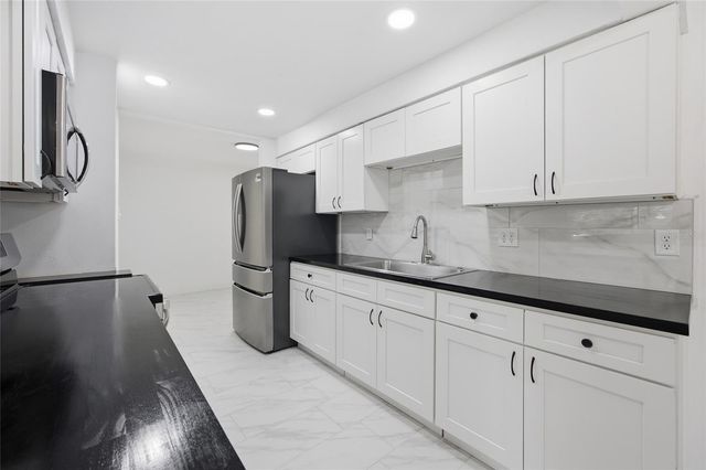 22 S OSCEOLA STREET, Beverly Hills, FL 34465