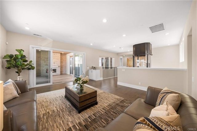 53 Bellatrix, Irvine, CA 92618