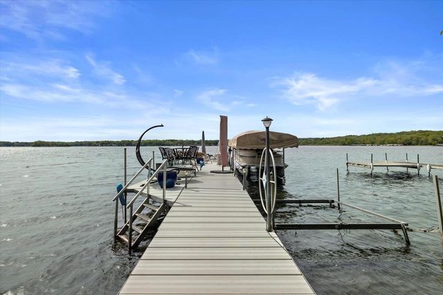 N26W30255 Maple AVENUE, Pewaukee, WI 53072