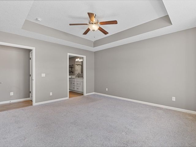 4732 Pheasant Creek Avenue, Davenport, IA 52807