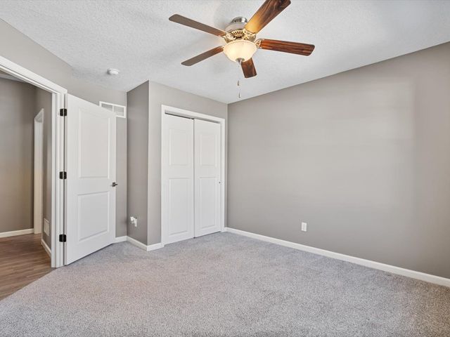 4732 Pheasant Creek Avenue, Davenport, IA 52807