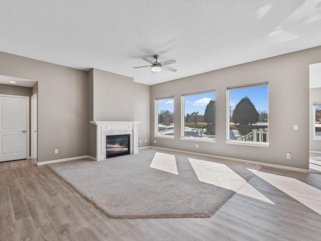 4732 Pheasant Creek Avenue, Davenport, IA 52807