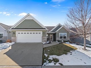 4732 Pheasant Creek Avenue, Davenport, IA 52807