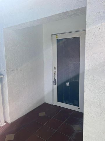 2138 NW 26th St B, Miami, FL 33142