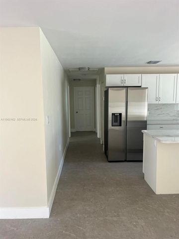 2138 NW 26th St B, Miami, FL 33142