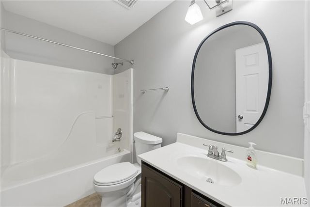 6 Feise Forest Court, O'fallon, MO 63368