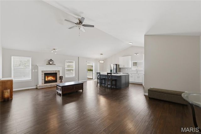 6 Feise Forest Court, O'fallon, MO 63368