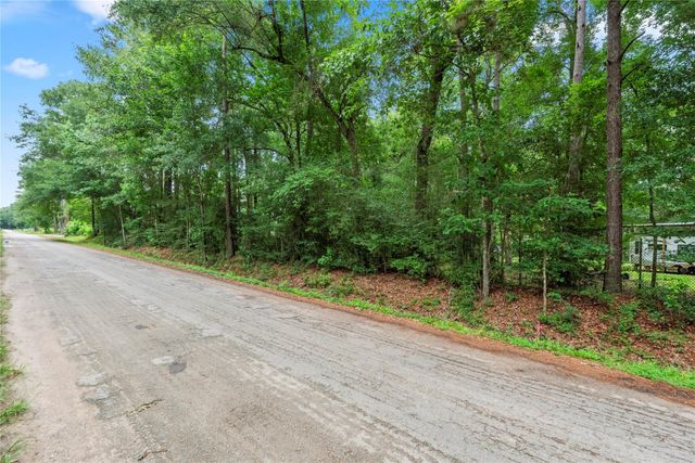 8 Cr 3564, New Caney, TX 77357