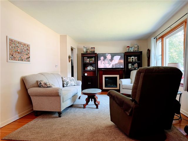 34 Adela Cir, Chili, NY 14624