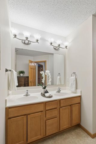 4583 Blaine Avenue 1504, Inver Grove Heights, MN 55076
