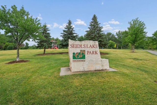 4583 Blaine Avenue 1504, Inver Grove Heights, MN 55076