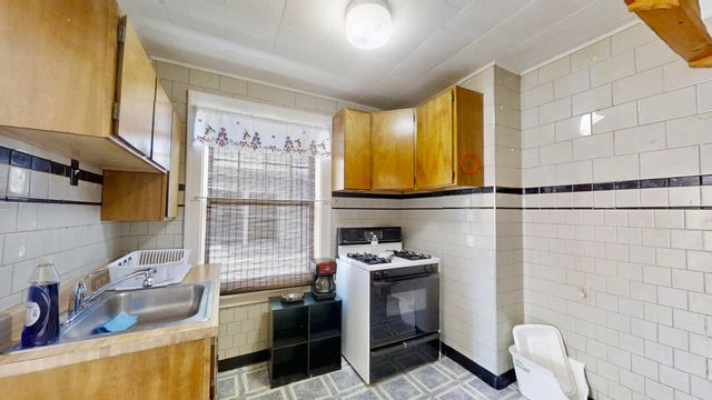 737 Cherry Street, Hammond, IN 46324