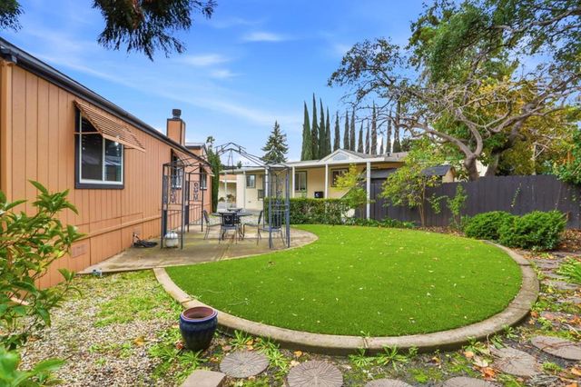 1220 Tasman Drive, Sunnyvale, CA 94089