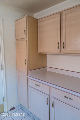 11146 N Desert Flower Drive, Tucson, AZ 85737