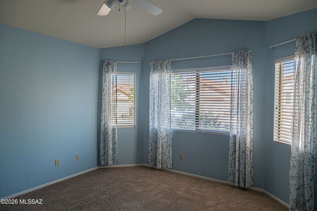 11146 N Desert Flower Drive, Tucson, AZ 85737