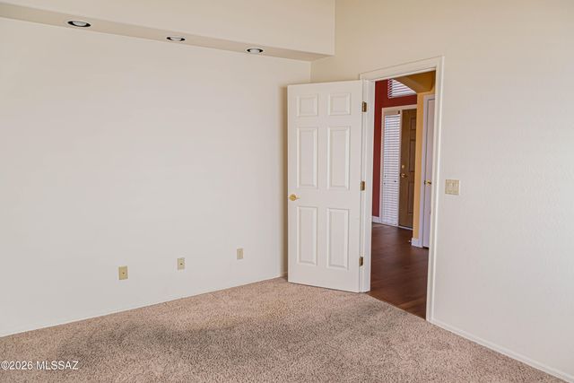 11146 N Desert Flower Drive, Tucson, AZ 85737