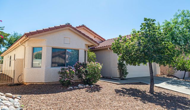 11146 N Desert Flower Drive, Tucson, AZ 85737