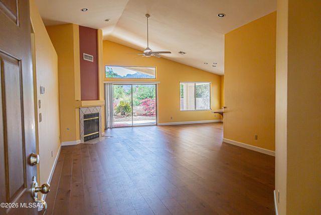 11146 N Desert Flower Drive, Tucson, AZ 85737