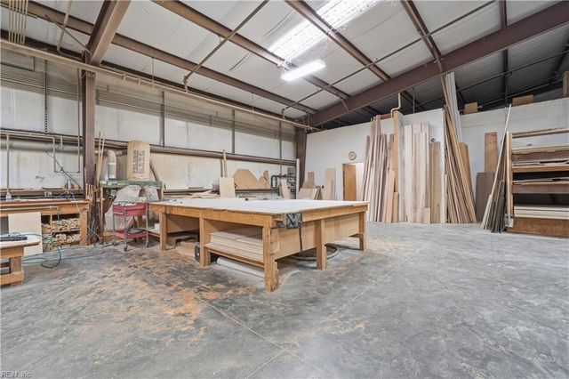 106 Industry DR, Yorktown, VA 23693