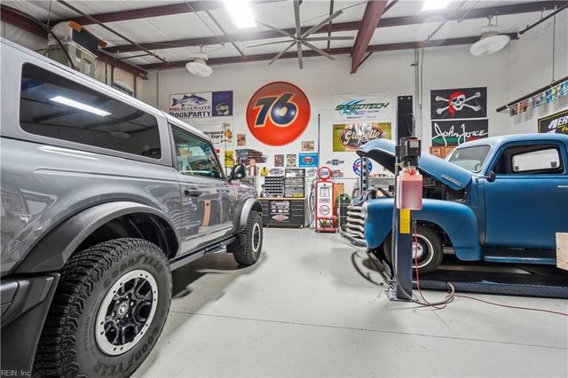 106 Industry DR, Yorktown, VA 23693