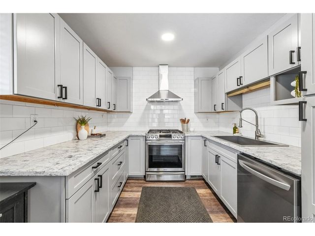 755 Bedivere Cir, Lafayette, CO 80026