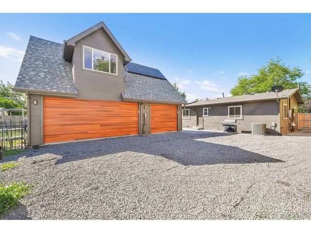755 Bedivere Cir, Lafayette, CO 80026