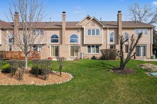 8027 Enclave Lane, Tinley Park, IL 60487