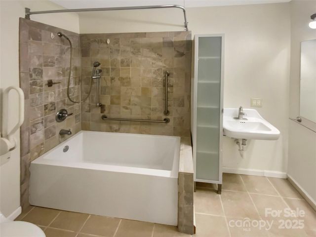 10940 Wild Dove Lane, Charlotte, NC 28277