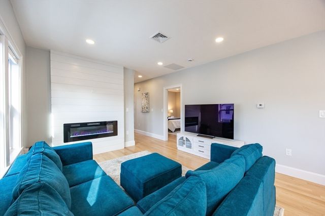 39-41 Hancock St 41, Medford, MA 02155