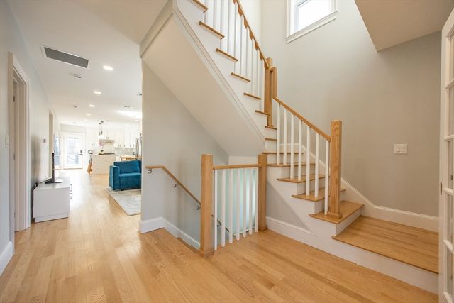 39-41 Hancock St 41, Medford, MA 02155