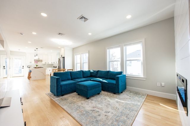 39-41 Hancock St 41, Medford, MA 02155